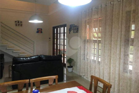 Chácara à venda com 3 quartos, sendo 1 suíte, no Centro, Araçoiaba da Serra, SP