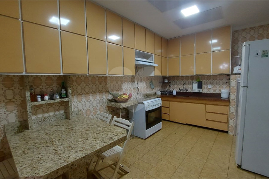 Sobrado à venda com 3 quartos, sendo 1 suíte, em Tremembé, São Paulo, SP