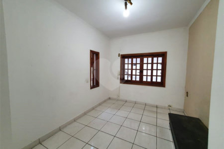Casa à venda com 3 quartos, sendo 2 suítes, em Vila Independência, Sorocaba, SP