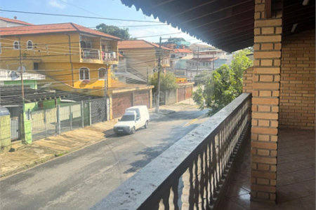Sobrado à venda com 5 quartos em Bela Vista, Osasco, SP
