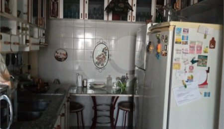 Apartamento à venda com 3 suítes em Vila Suzana, São Paulo, SP