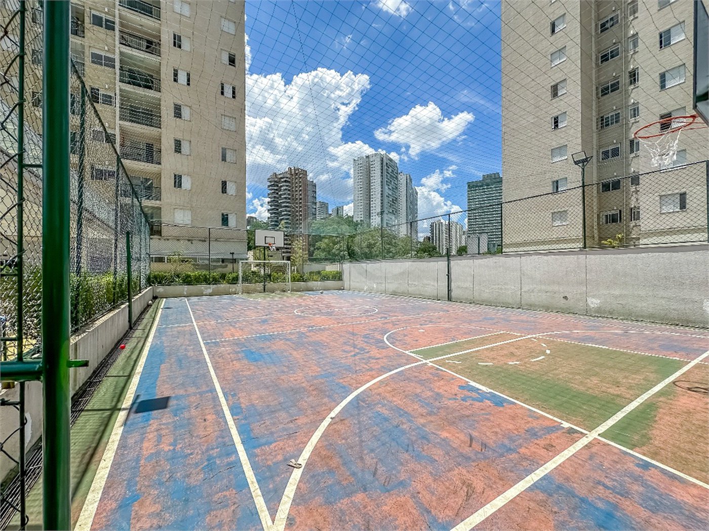 Apartamento à venda com 2 quartos, sendo 1 suíte,  em Jardim Caboré, São Paulo, SP