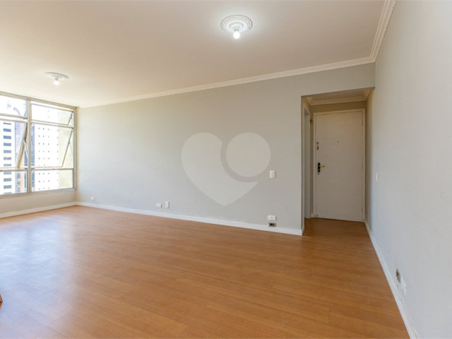 Apartamento à venda com 3 quartos, sendo 1 suíte,  em Brooklin, São Paulo, SP