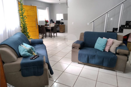Casa à venda com 3 quartos, sendo 2 suítes, em Capela, Vinhedo, SP