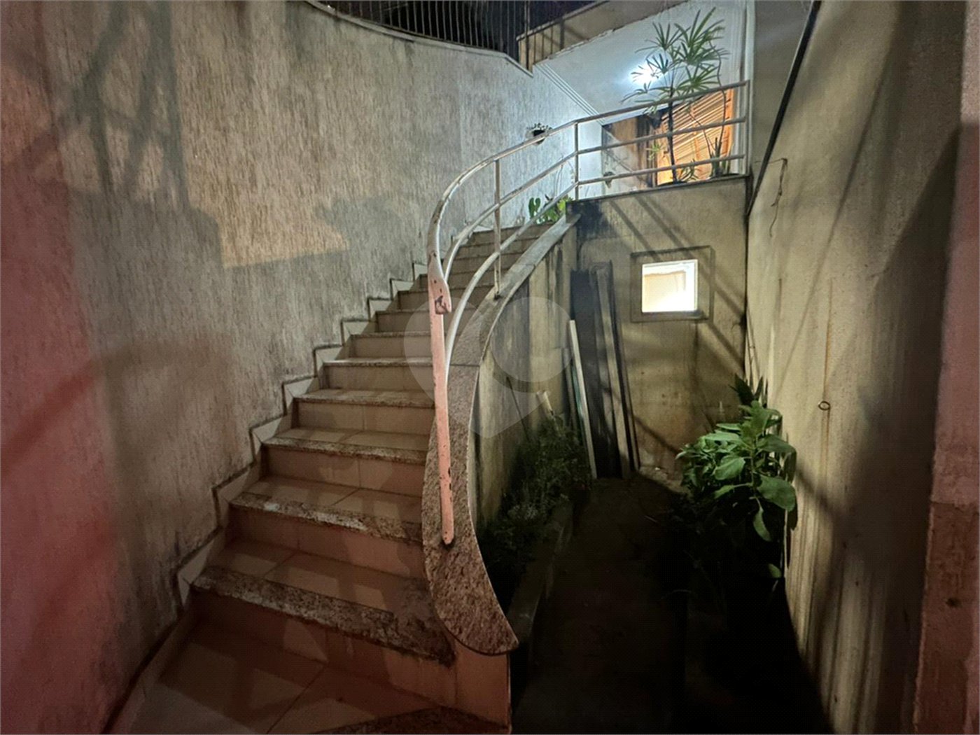Casa à venda ou para alugar com 3 quartos, sendo 1 suíte,  em Jardim Vivan, São Paulo, SP