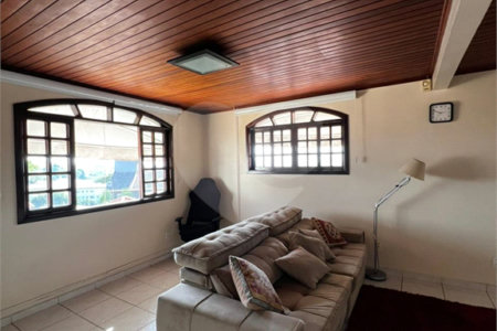 Sobrado à venda com 3 quartos, sendo 2 suítes,  em Alto Ipiranga, Mogi das Cruzes, SP
