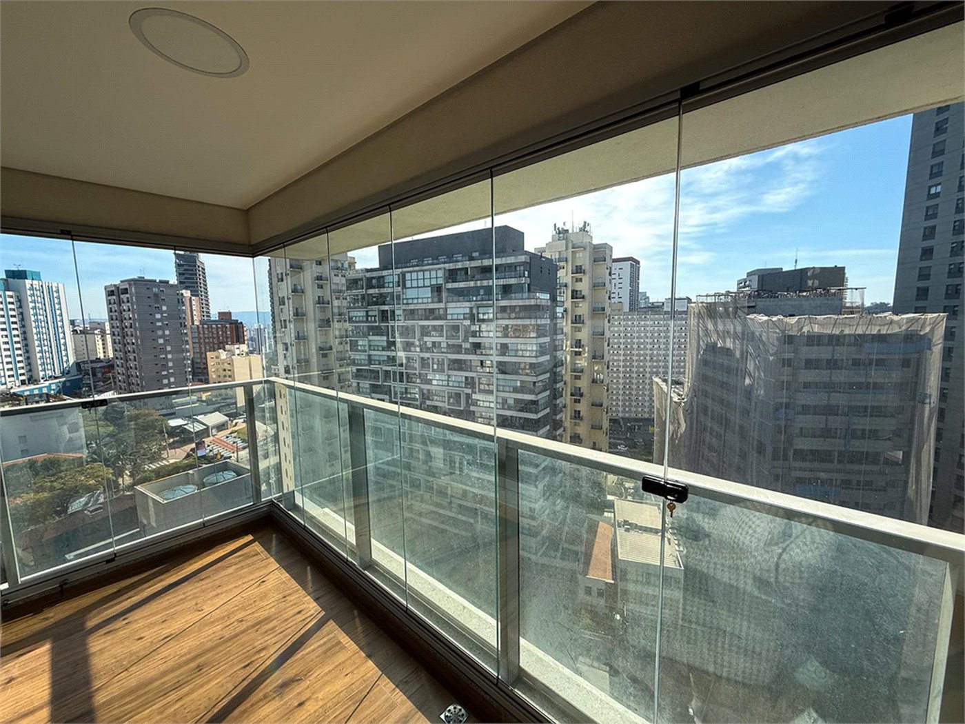 Apartamento à venda com 3 suítes em Sumarezinho, São Paulo, SP