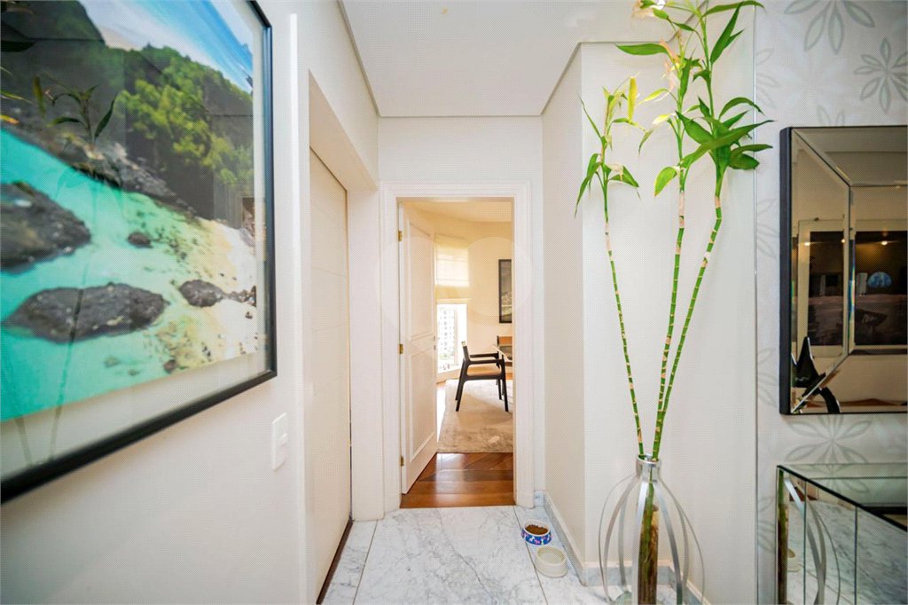 Apartamento à venda com 4 quartos, sendo 2 suítes,  em Vila Suzana, São Paulo, SP