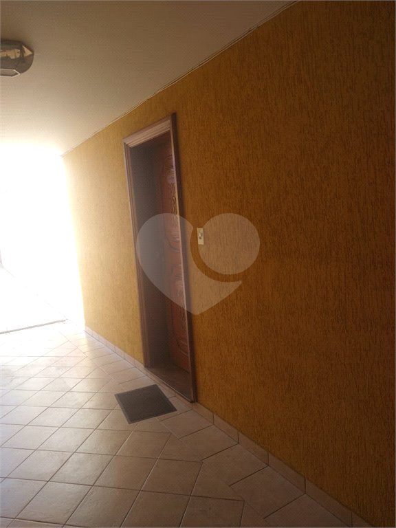 Casa à venda com 4 quartos, sendo 1 suíte,  em Vila Gustavo, São Paulo, SP