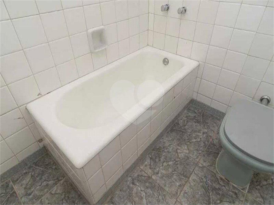 Apartamento à venda com 4 quartos, sendo 1 suíte, em Pinheiros, São Paulo, SP