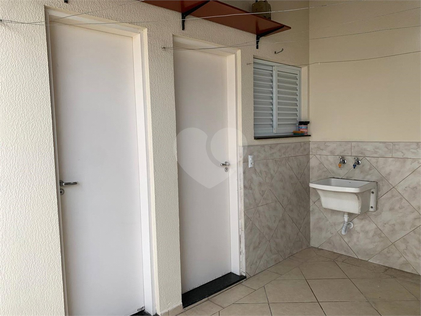 Sobrado à venda com 4 quartos, sendo 1 suíte, em Vila Campo Grande, São Paulo, SP