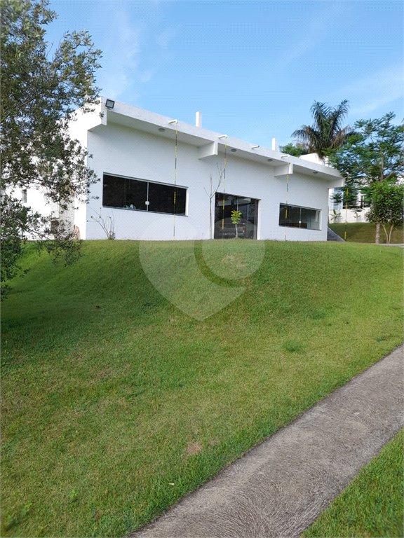 Chácara à venda com 3 suítes no Centro, Biritiba-mirim, SP