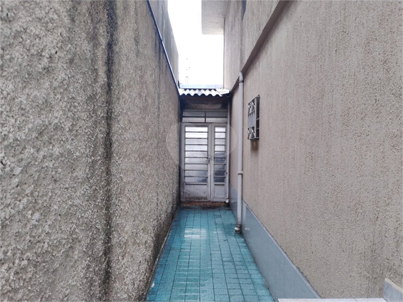 Sobrado à venda com 2 quartos em Vila Nivi, São Paulo, SP