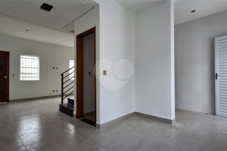 Sobrado à venda com 2 quartos em Vila Colorau, Sorocaba, SP