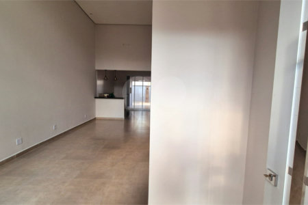 Casa à venda com 3 quartos, sendo 1 suíte,  no condomínio Horto Florestal Villagio, Sorocaba - SP