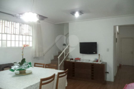 Sobrado à venda com 3 quartos, sendo 1 suíte, em Santana, São Paulo, SP