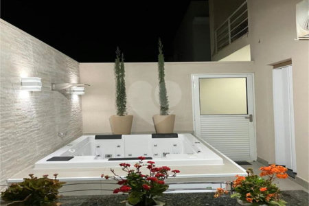 Casa à venda com 3 suítes no condomínio Maison Blanche, Indaiatuba - SP