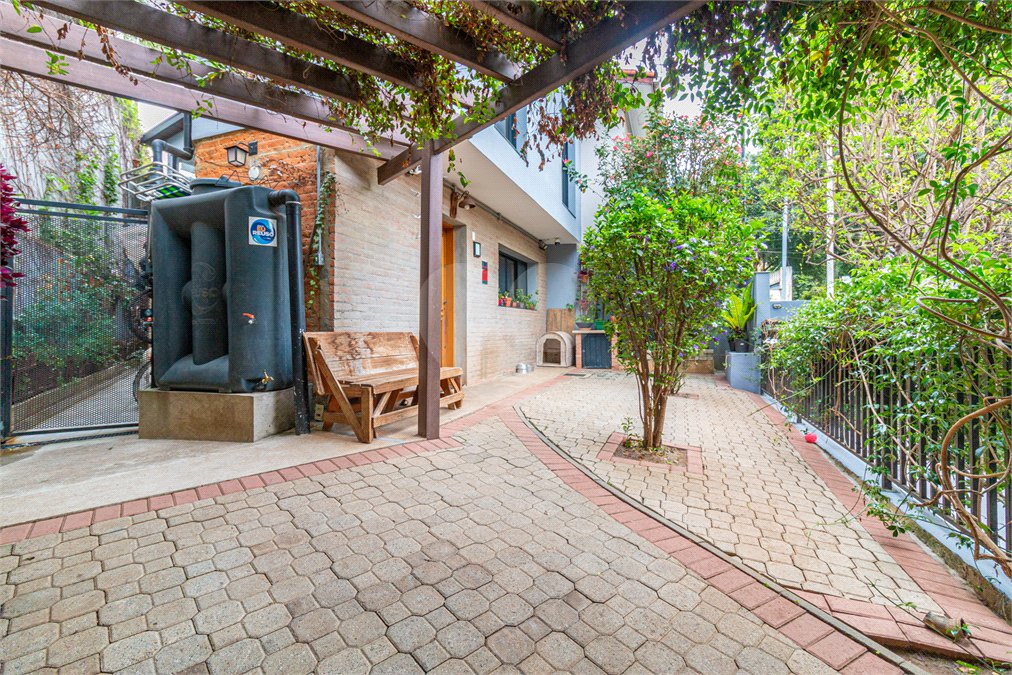Casa de Vila à venda com 2 quartos em Chácara Santo Antônio (zona Sul), São Paulo, SP