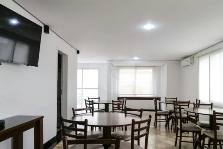 Apartamento à venda com 3 suítes em Vila Ipojuca, São Paulo, SP