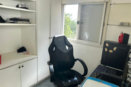 Apartamento à venda com 3 quartos em Vila Suzana, São Paulo, SP