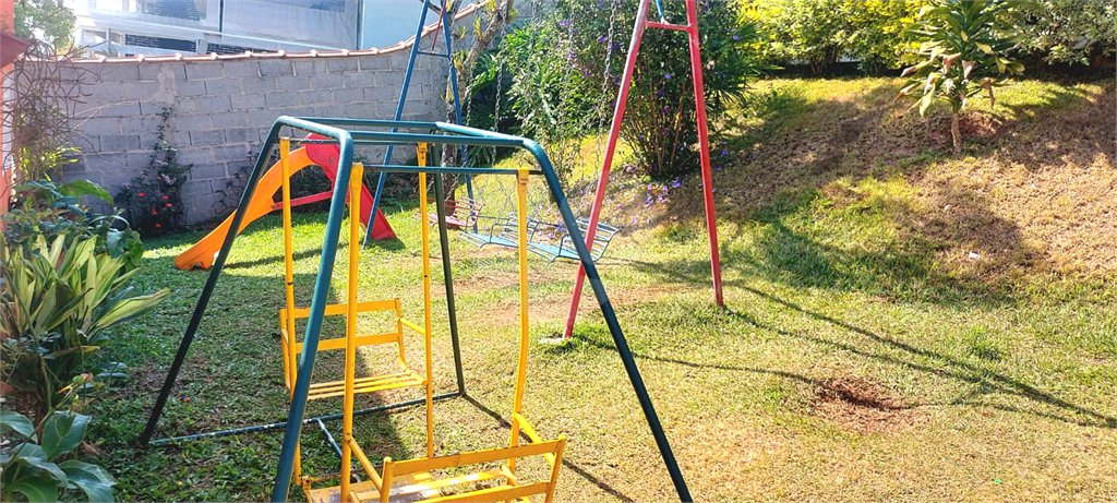 Chácara para alugar com 5 quartos, sendo 3 suítes, em Jardim Estância Brasil, Atibaia, SP