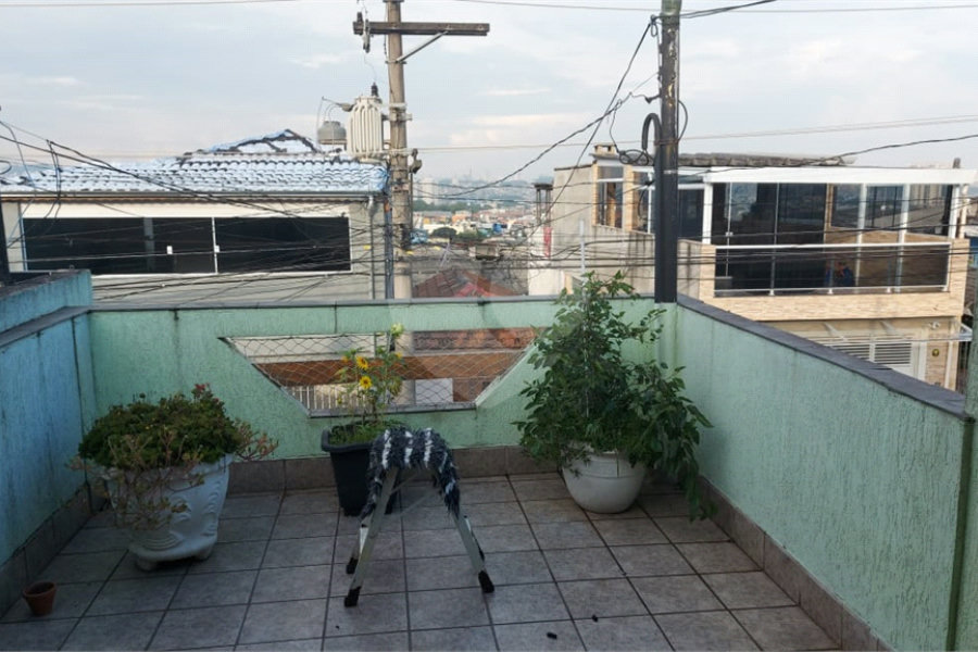 Sobrado à venda com 4 quartos em Vila Medeiros, São Paulo, SP