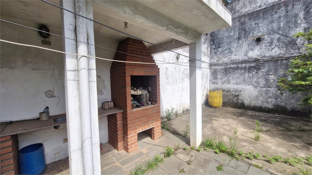 Sobrado à venda com 3 quartos, sendo 1 suíte, em Cidade São Francisco, São Paulo, SP