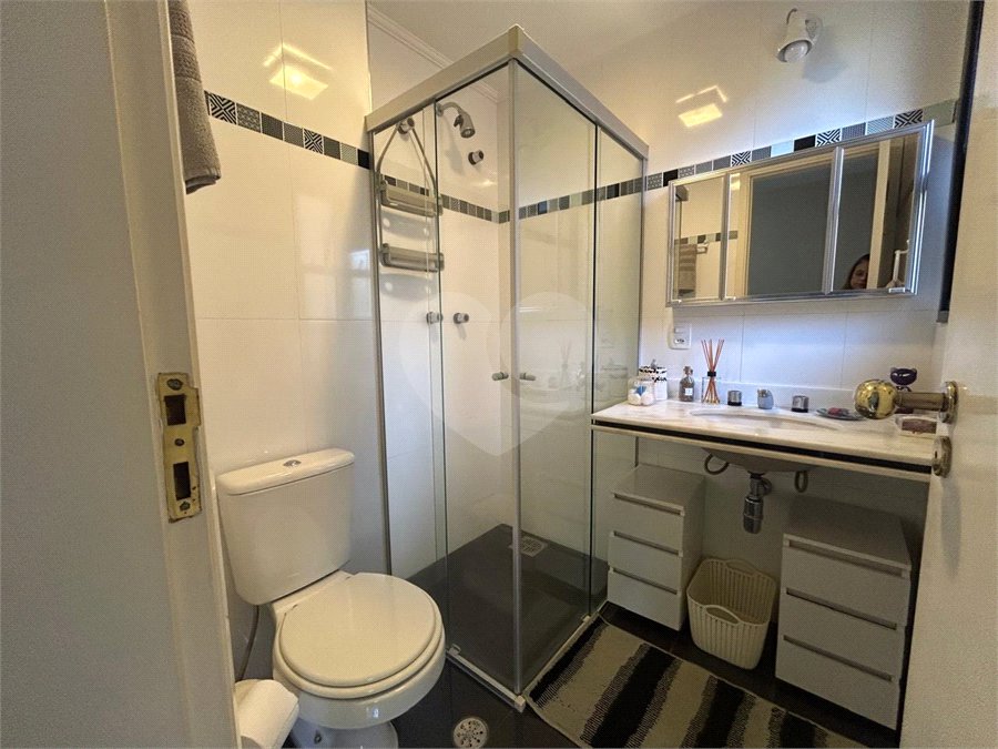 Apartamento à venda com 4 quartos, sendo 2 suítes, em Pinheiros, São Paulo, SP