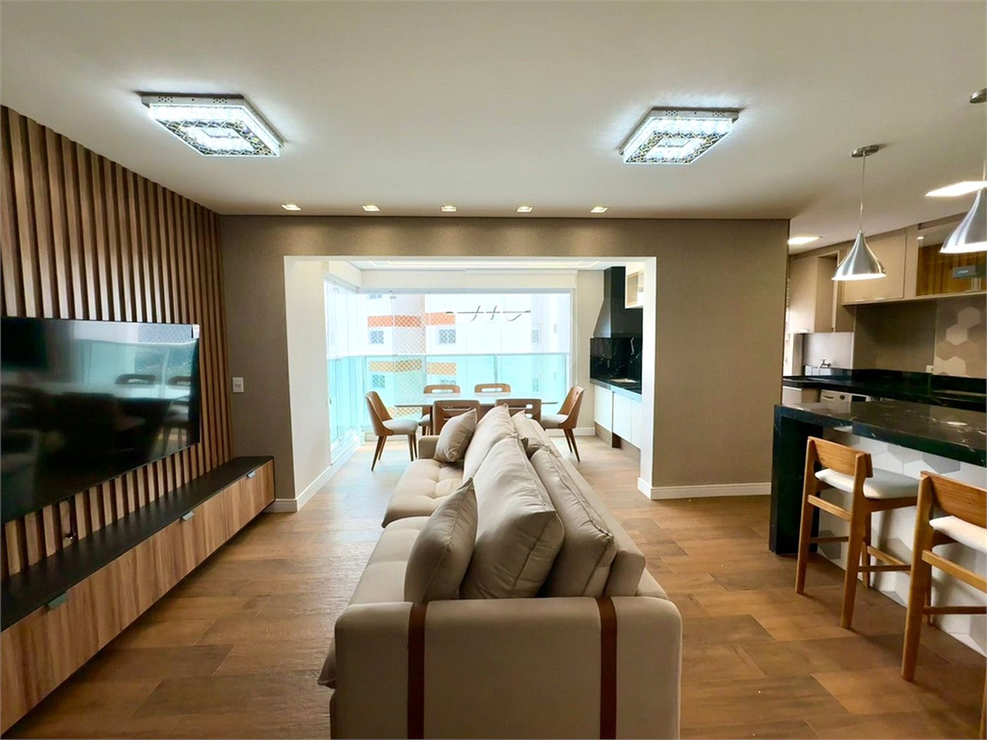 Apartamento à venda com 2 suítes em Vila Mogilar, Mogi das Cruzes, SP