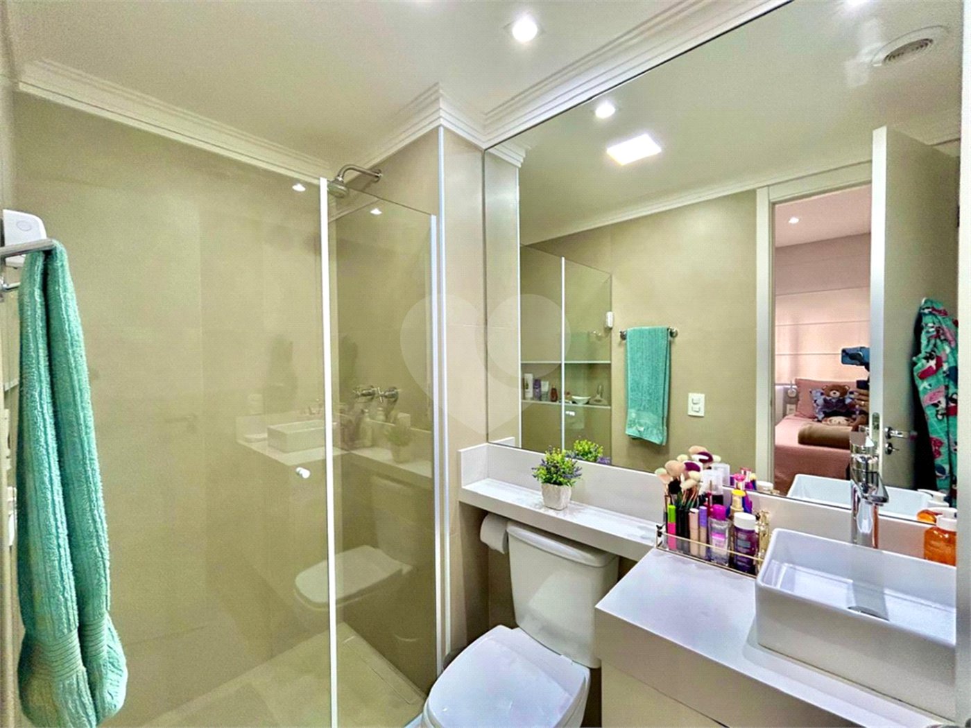 Apartamento à venda com 3 suítes em Jardim Prudência, São Paulo, SP