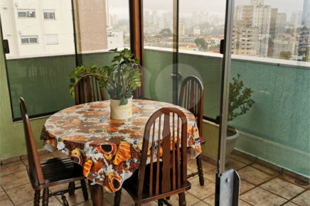 Cobertura à venda com 3 quartos em Vila Gumercindo, São Paulo, SP