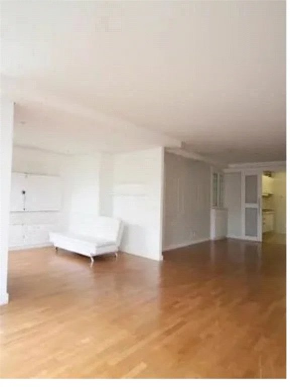 Apartamento à venda com 3 quartos, sendo 2 suítes, em Paraíso do Morumbi, São Paulo, SP