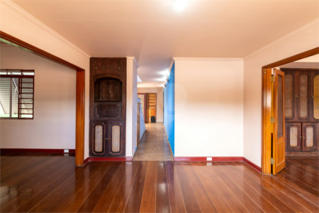 Casa à venda com 4 quartos, sendo 2 suítes, em Perdizes, São Paulo, SP