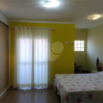 Sobrado à venda com 3 quartos, sendo 1 suíte, em Vila Laís, São Paulo, SP