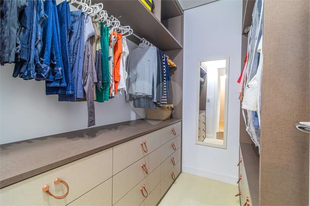 Apartamento à venda com 4 suítes em Jardim Marajoara, São Paulo, SP