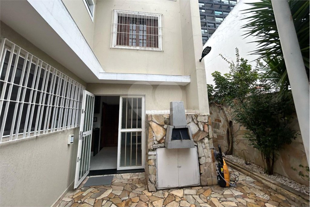 Casa à venda com 3 quartos, sendo 1 suíte, em Vila Cordeiro, São Paulo, SP