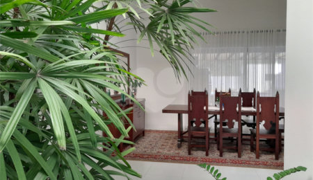 Casa à venda com 5 suítes no condomínio Ipe Velho, Vinhedo - SP