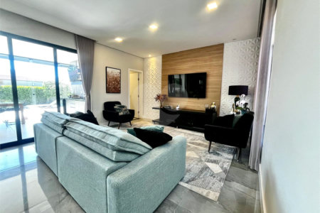 Casa à venda com 3 suítes em Vila Popular, Itapetininga, SP