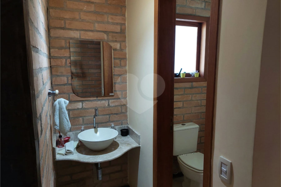 Casa à venda com 3 suítes em Roseira, Mairiporã, SP
