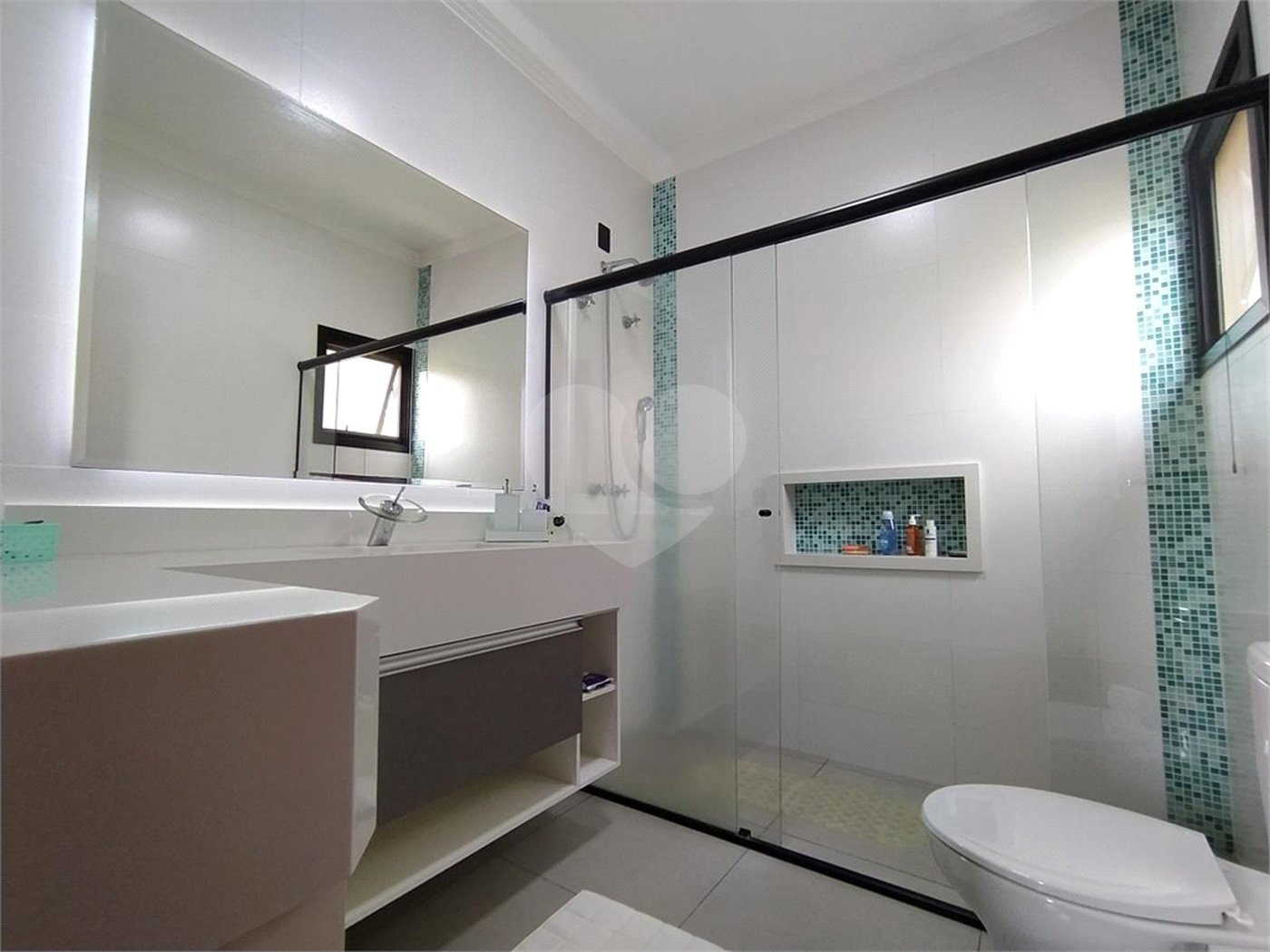Casa à venda com 4 quartos, sendo 2 suítes, no condomínio Campos de Santo Antonio II, Itu - SP
