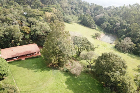 Chácara à venda com 5 quartos em Volta Grande (são João Novo), São Roque, SP
