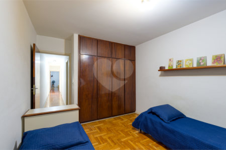 Casa à venda com 3 quartos, sendo 1 suíte,  em Campo Belo, São Paulo, SP