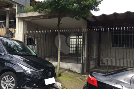 Casa à venda com 3 quartos, sendo 1 suíte, em Parque Bristol, São Paulo, SP