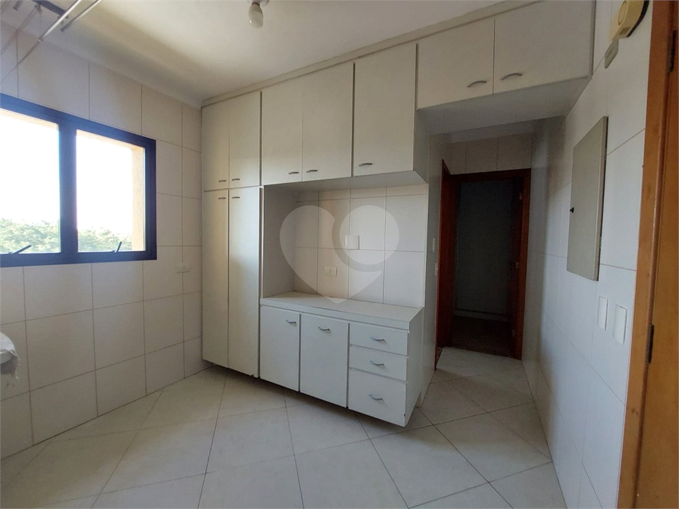 Apartamento à venda com 3 quartos, sendo 1 suíte, em Parque São Domingos, São Paulo, SP