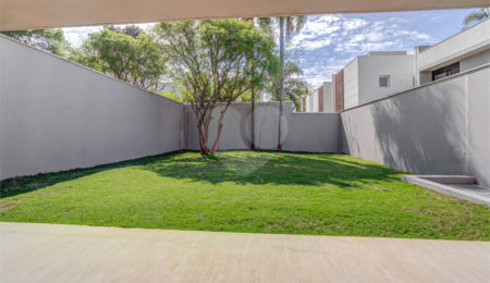 Casa à venda com 4 suítes no condomínio Hípica Max Garden, São Paulo - SP
