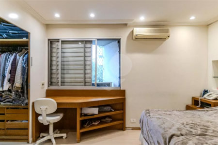 Apartamento à venda com 3 quartos, sendo 1 suíte,  em Higienópolis, São Paulo, SP