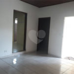 Casa à venda com 4 quartos, sendo 1 suíte, no Centro, São Roque, SP