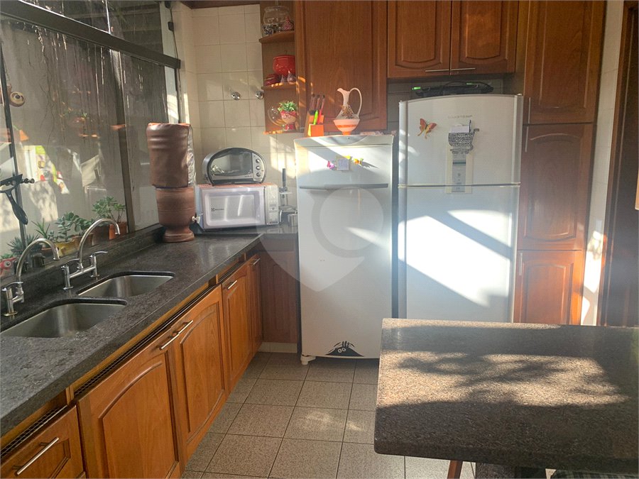 Casa à venda com 3 quartos, sendo 2 suítes,  no condomínio Village Davignon, Sorocaba - SP