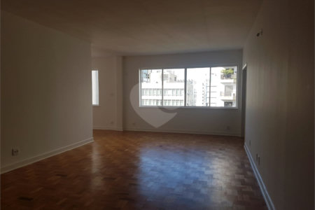 Apartamento à venda com 3 quartos, sendo 1 suíte, em Jardim Paulista, São Paulo, SP