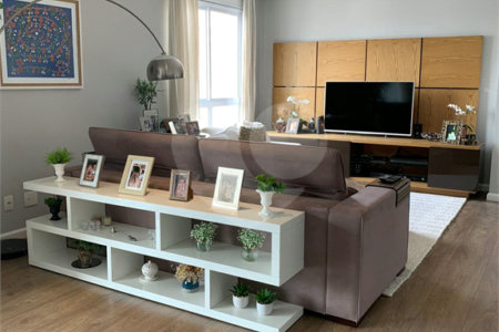 Apartamento à venda com 3 suítes em Lapa, São Paulo, SP
